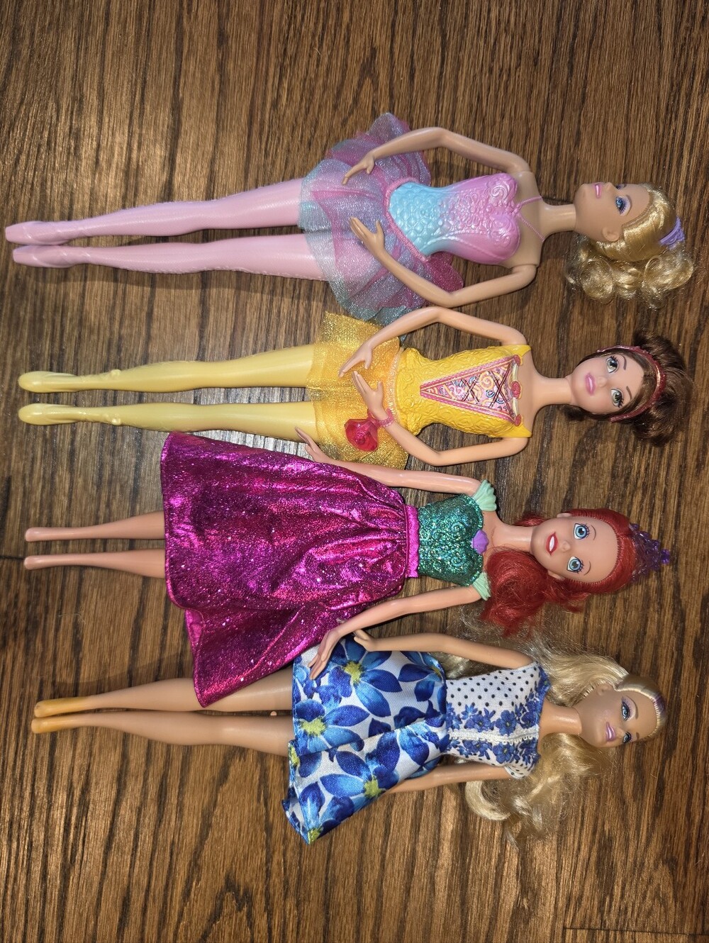 Barbie Mattel Dolls Lot Of 4 D